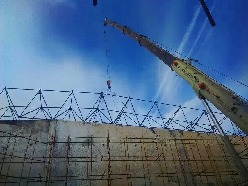 克拉玛依食堂网架结构工程